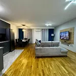 Апартаменти Bisi Penthouse Скоп'є