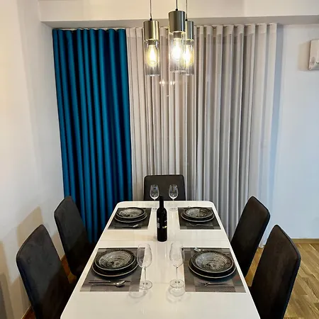 Bisi Penthouse Апартаменты *