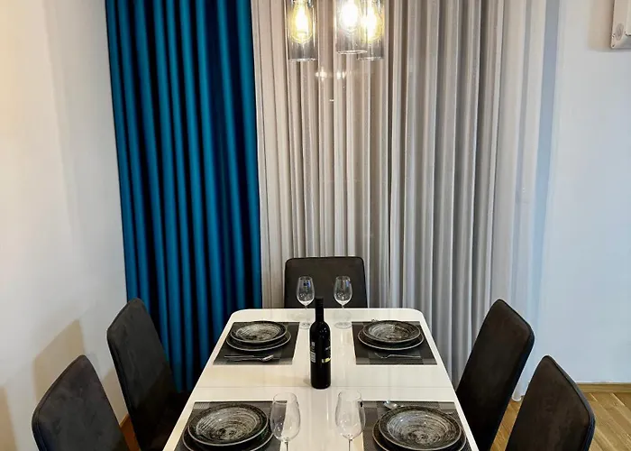 Bisi Penthouse Apartment *