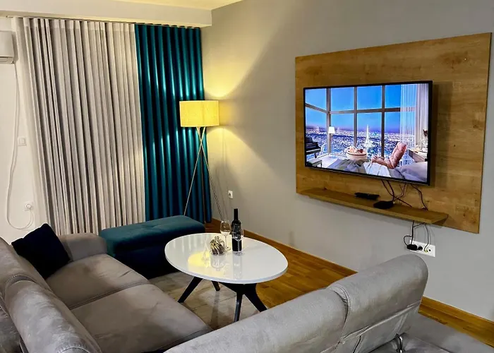 Bisi Penthouse * Skopje